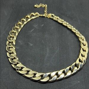 Gold link heavy chain 16” w 3” extender